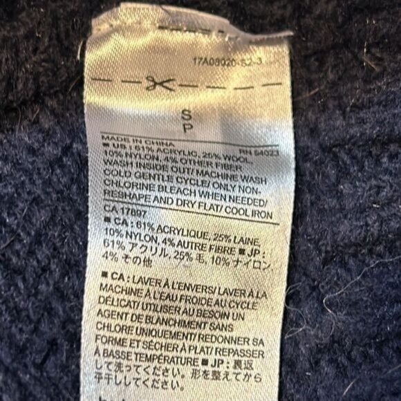 Banana Republic Nordic Raglan Sleeve Sweater size Small - Picture 4 of 5